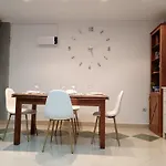 Cervantes Apartament *